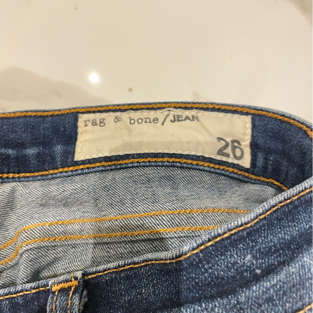 Rag and Bone Jeans. Mid rise